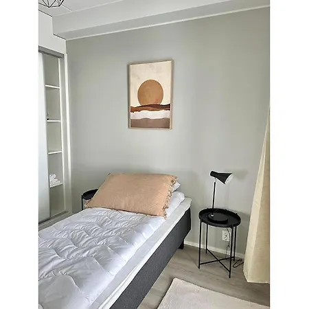 Kotimaailma Hoitajanrinne Ii * オウル